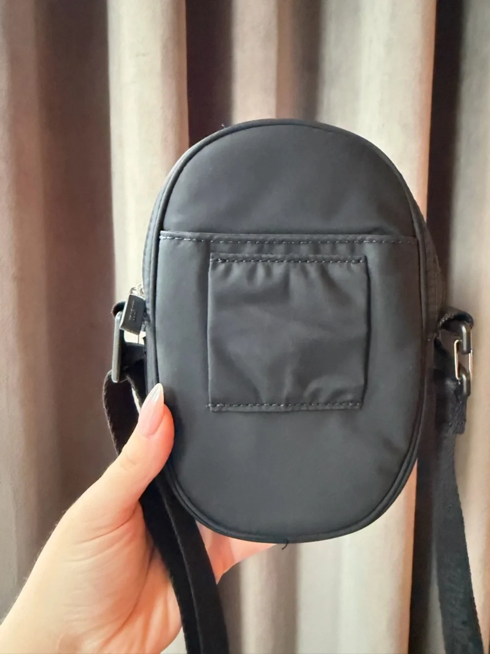 Lululemon Team Canada Olympic Mini Crossbody Bag Black Maple Leaf Quilted - Picture 3 of 9